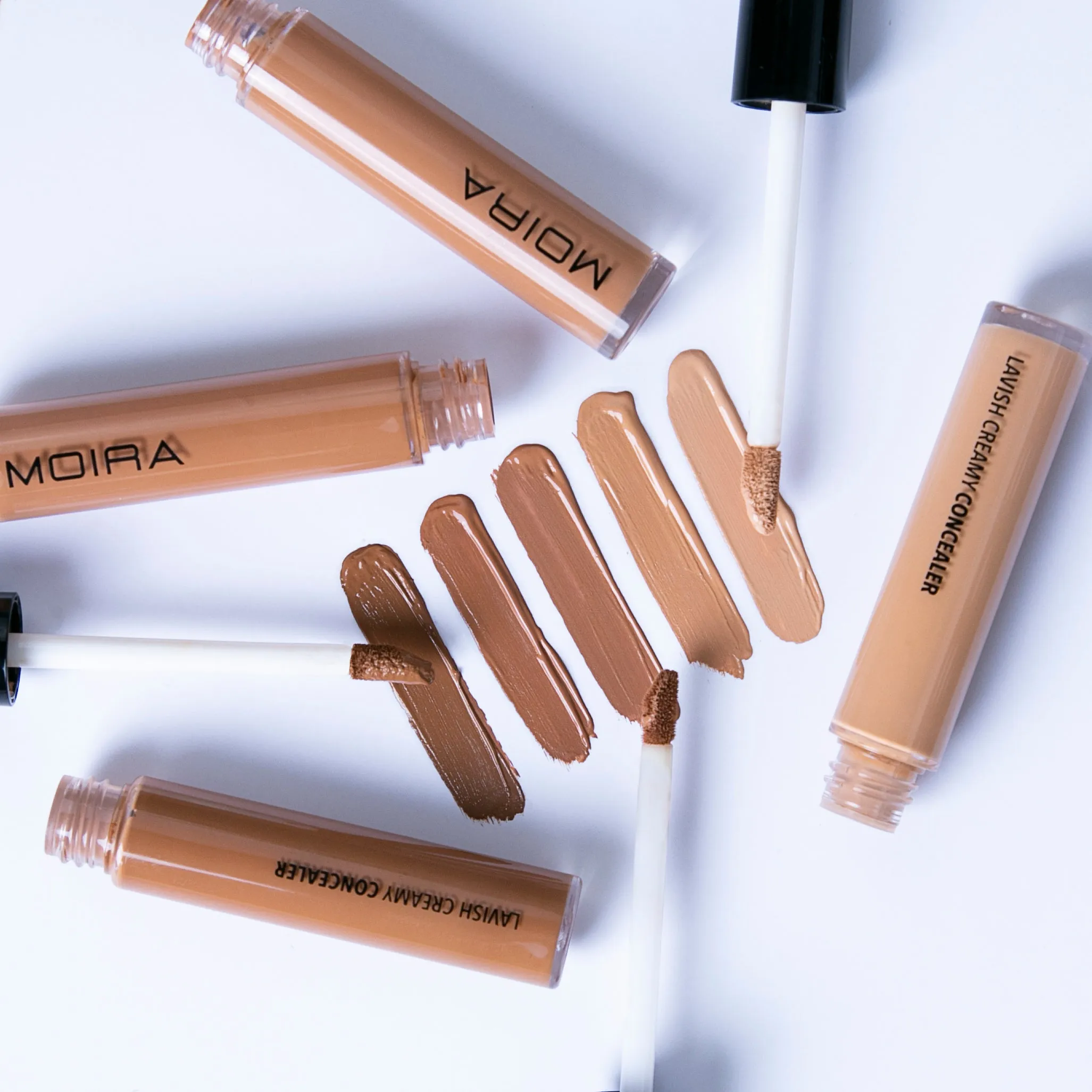 Lavish Creamy Concealer (900, Deep Hazelnut)