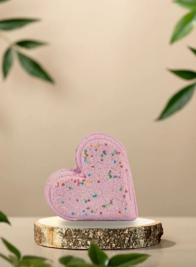 Soap&Friends Cherry Bath Heart: Aromatic Effervescent Bath Bomb - 120g